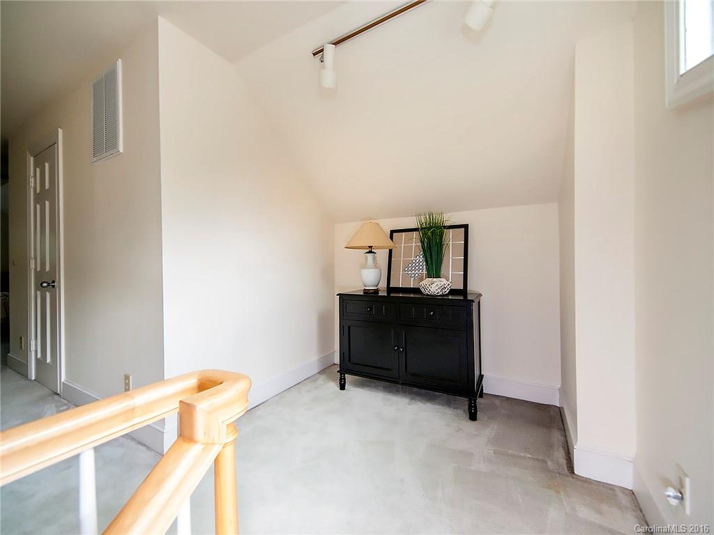 903 Bromley Road, Unit 903 Charlotte, NC 28207 - Photo 19 of 24 Gallery Image 19