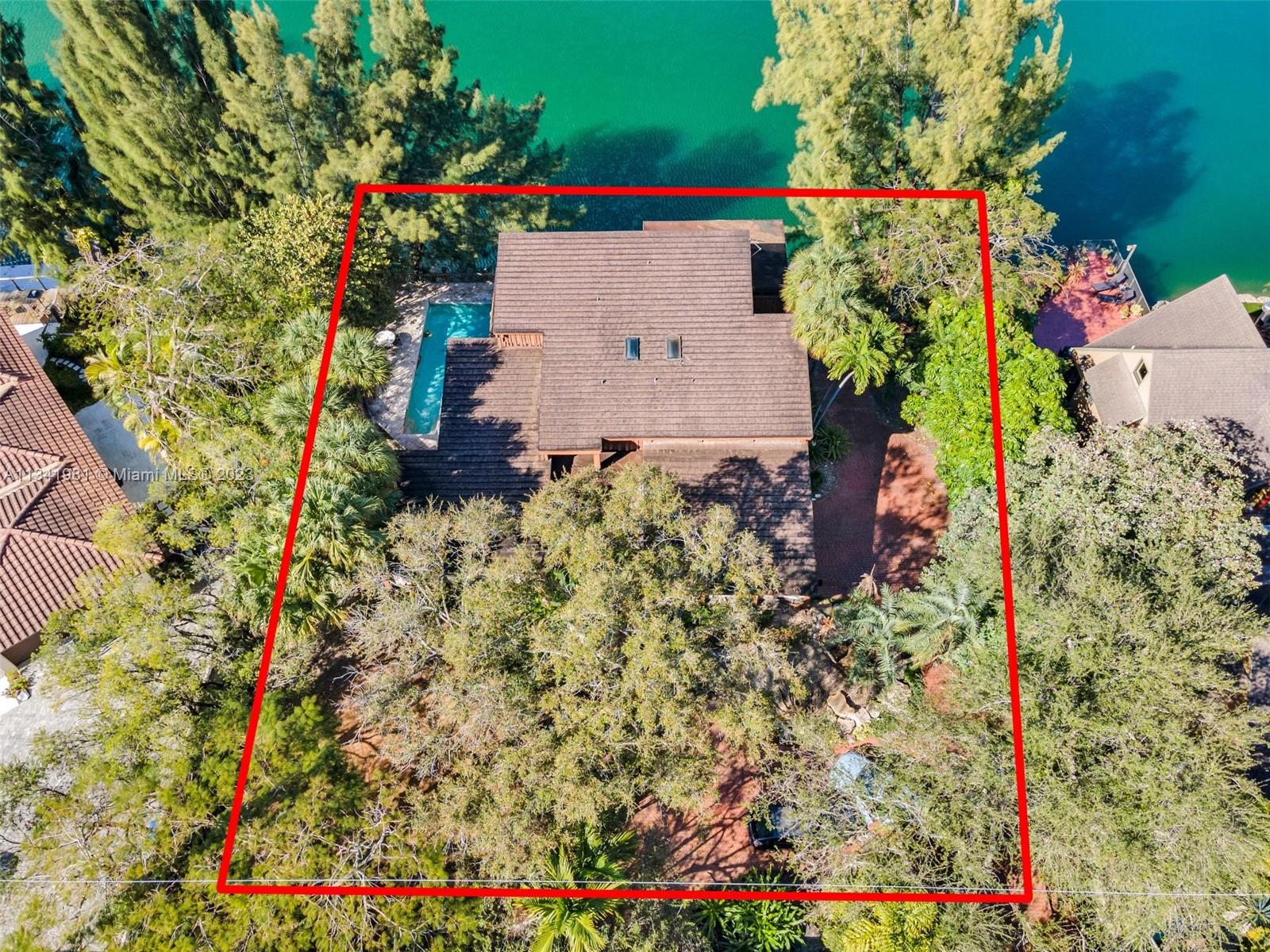 7261 Miller Drive Miami, FL 33155 - Photo 2 of 11