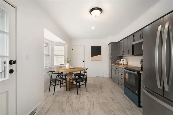 $329,000 | 9920 Benson Drive, Overland Park, KS 66212