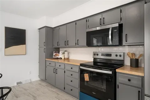 $329,000 | 9920 Benson Drive, Overland Park, KS 66212