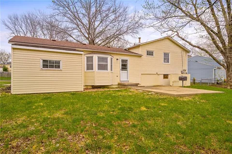 $329,000 | 9920 Benson Drive, Overland Park, KS 66212