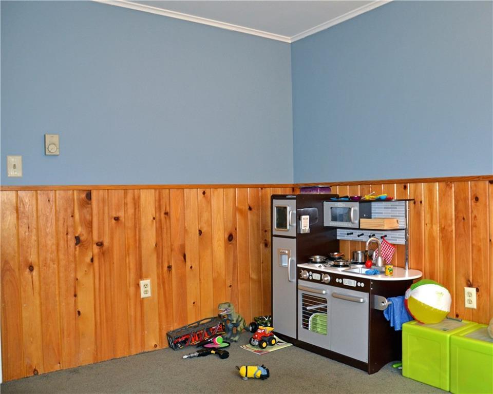 104 Skeetfield Road Oxford, ME 04270 - Photo 14 of 28 Photo