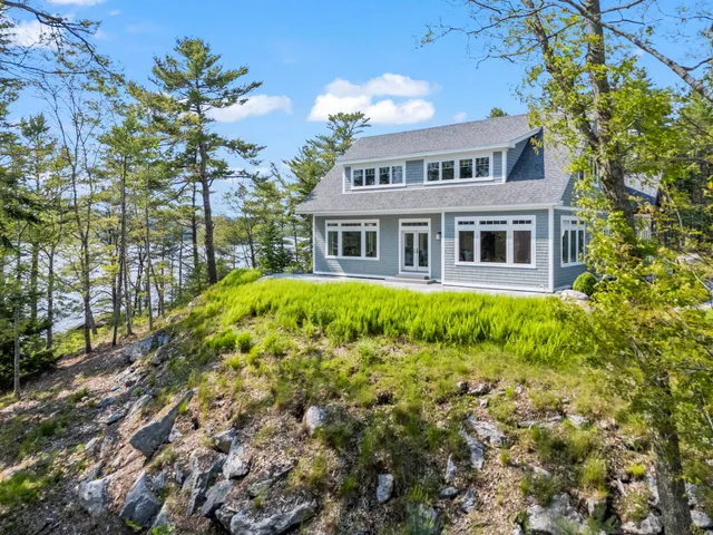 $3,499,000 | 92 Brooks Cove Road, Westport Island, ME 04578