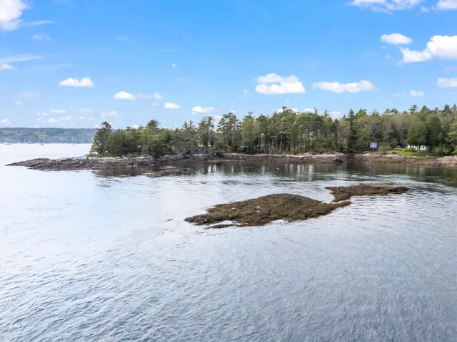 $3,499,000 | 92 Brooks Cove Road, Westport Island, ME 04578