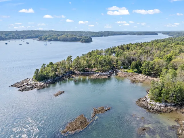 $3,499,000 | 92 Brooks Cove Road, Westport Island, ME 04578