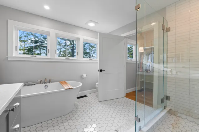 $3,499,000 | 92 Brooks Cove Road, Westport Island, ME 04578