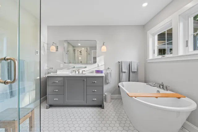 $3,499,000 | 92 Brooks Cove Road, Westport Island, ME 04578