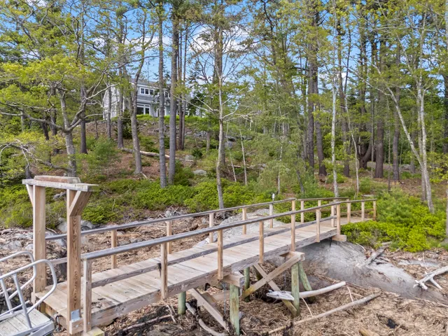 $3,499,000 | 92 Brooks Cove Road, Westport Island, ME 04578