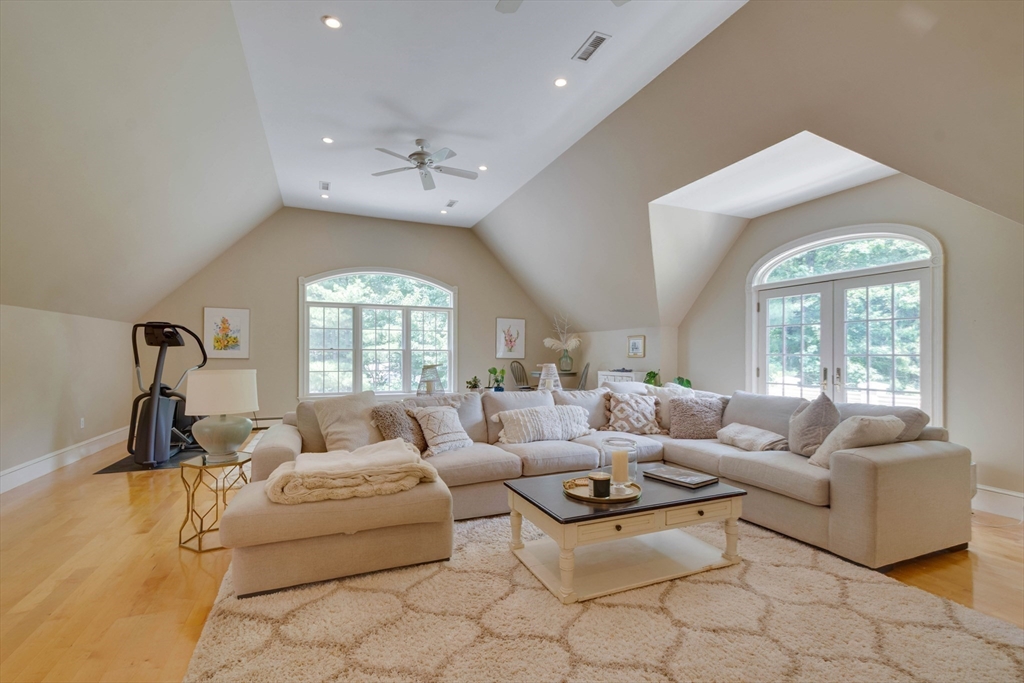4 Wren Circle North Reading, MA 01864 - Photo 21 of 42