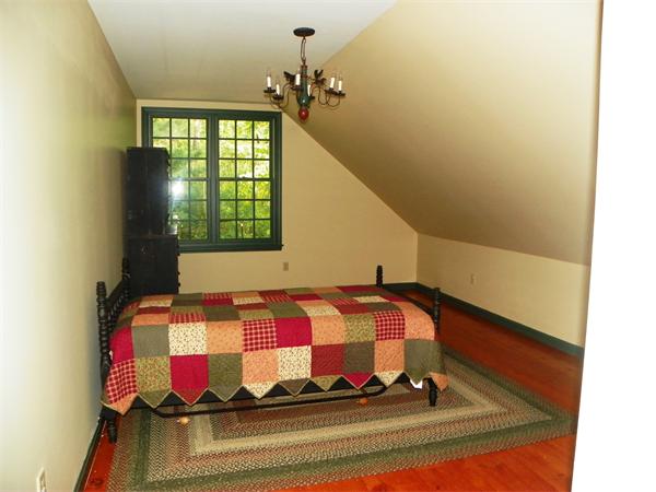 535 Patriots Road Templeton, MA 01468 - Photo 17 of 28