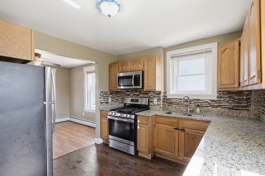 27 Johnson Street Fall River, MA 02723 - Photo 7 of 23