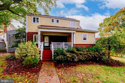 $798,500 | 2708 Central Avenue, Alexandria, VA 22302