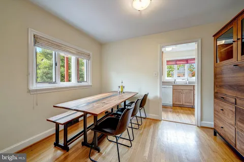 $798,500 | 2708 Central Avenue, Alexandria, VA 22302