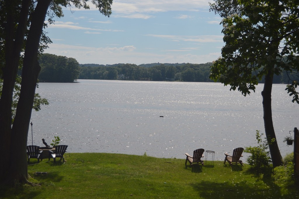 2 Nipmuc Road Framingham, MA 01702 - Photo 2 of 15 Gallery Image 2