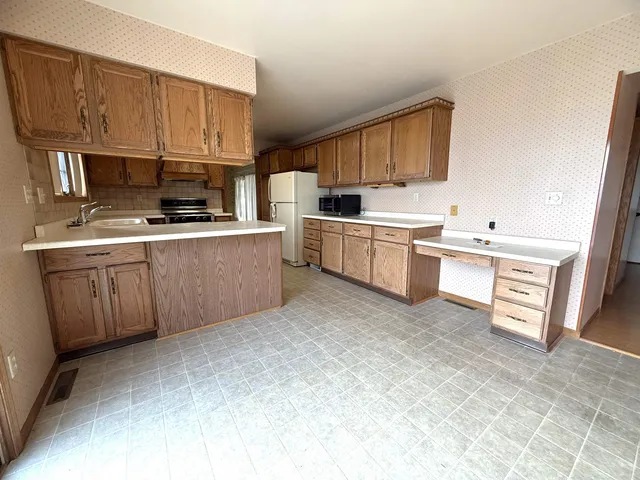 $425,000 | 4116 Michigan Shores Drive, Menominee, MI 49858