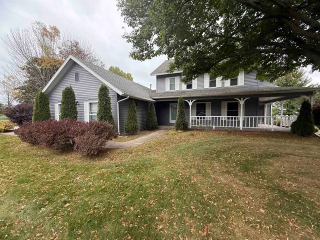 $425,000 | 4116 Michigan Shores Drive, Menominee, MI 49858