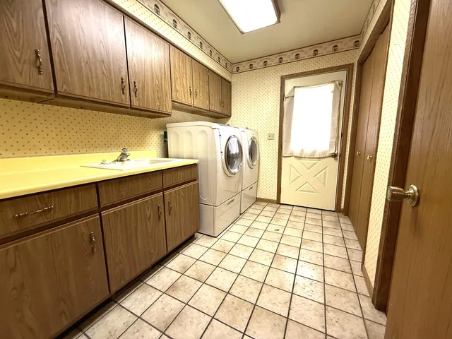 $425,000 | 4116 Michigan Shores Drive, Menominee, MI 49858