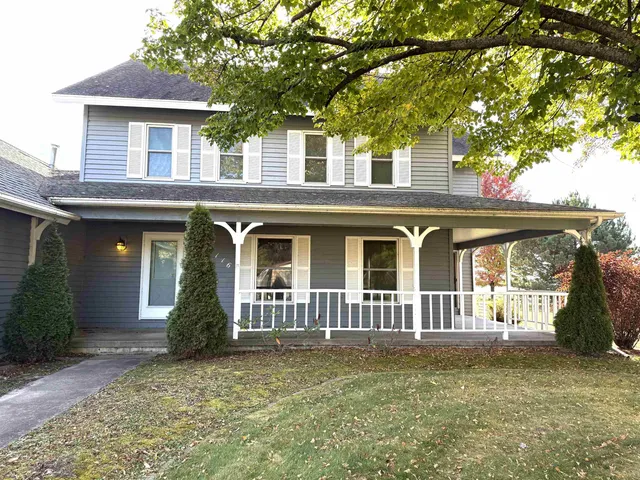 $425,000 | 4116 Michigan Shores Drive, Menominee, MI 49858