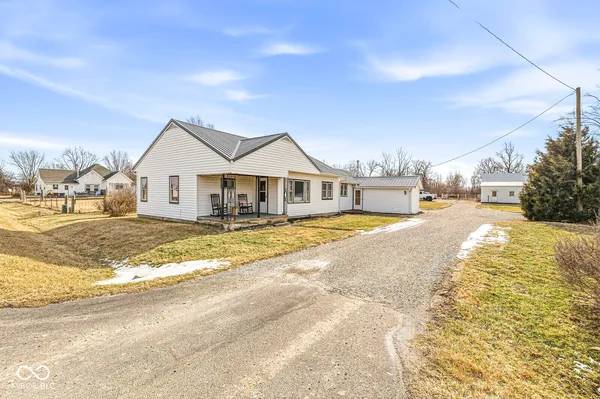 $315,000 | 7255 West Us Highway, Middletown, IN 47356