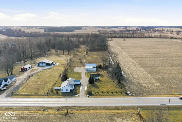$315,000 | 7255 West Us Highway, Middletown, IN 47356