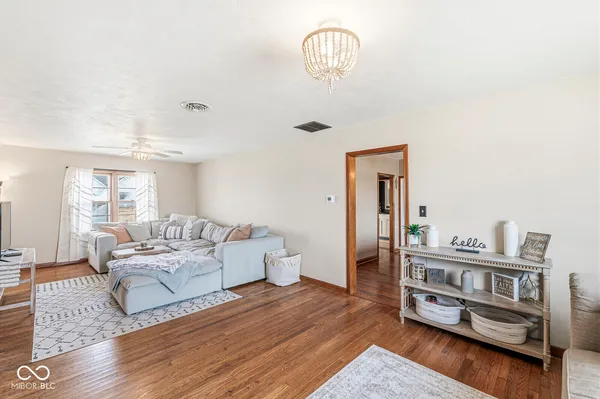 $315,000 | 7255 West Us Highway, Middletown, IN 47356