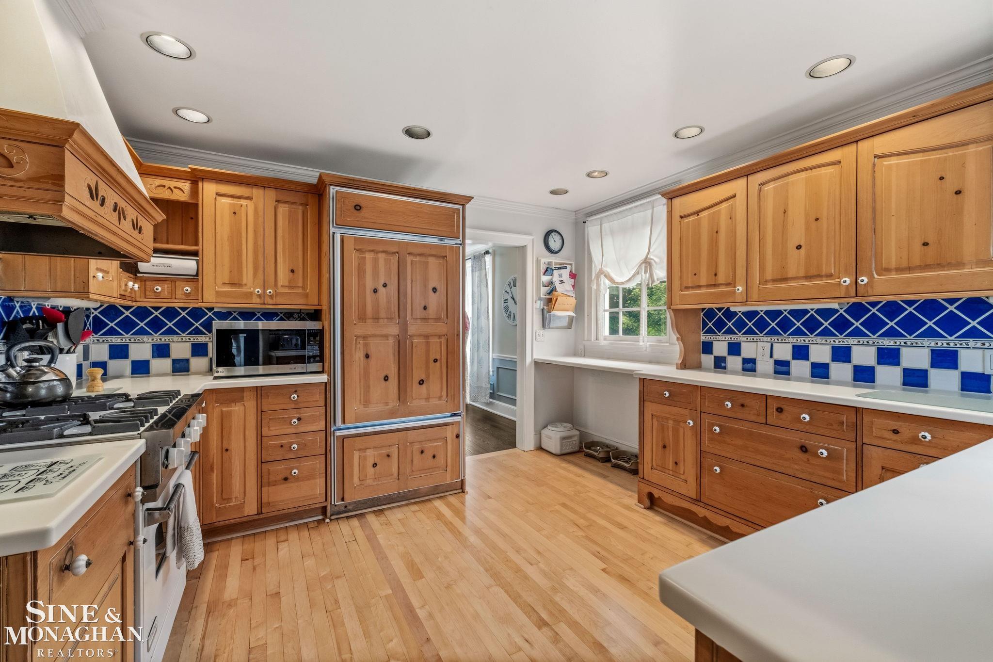 580 Hampton Road Grosse Pointe Woods, MI 48236 - Photo 25 of 77