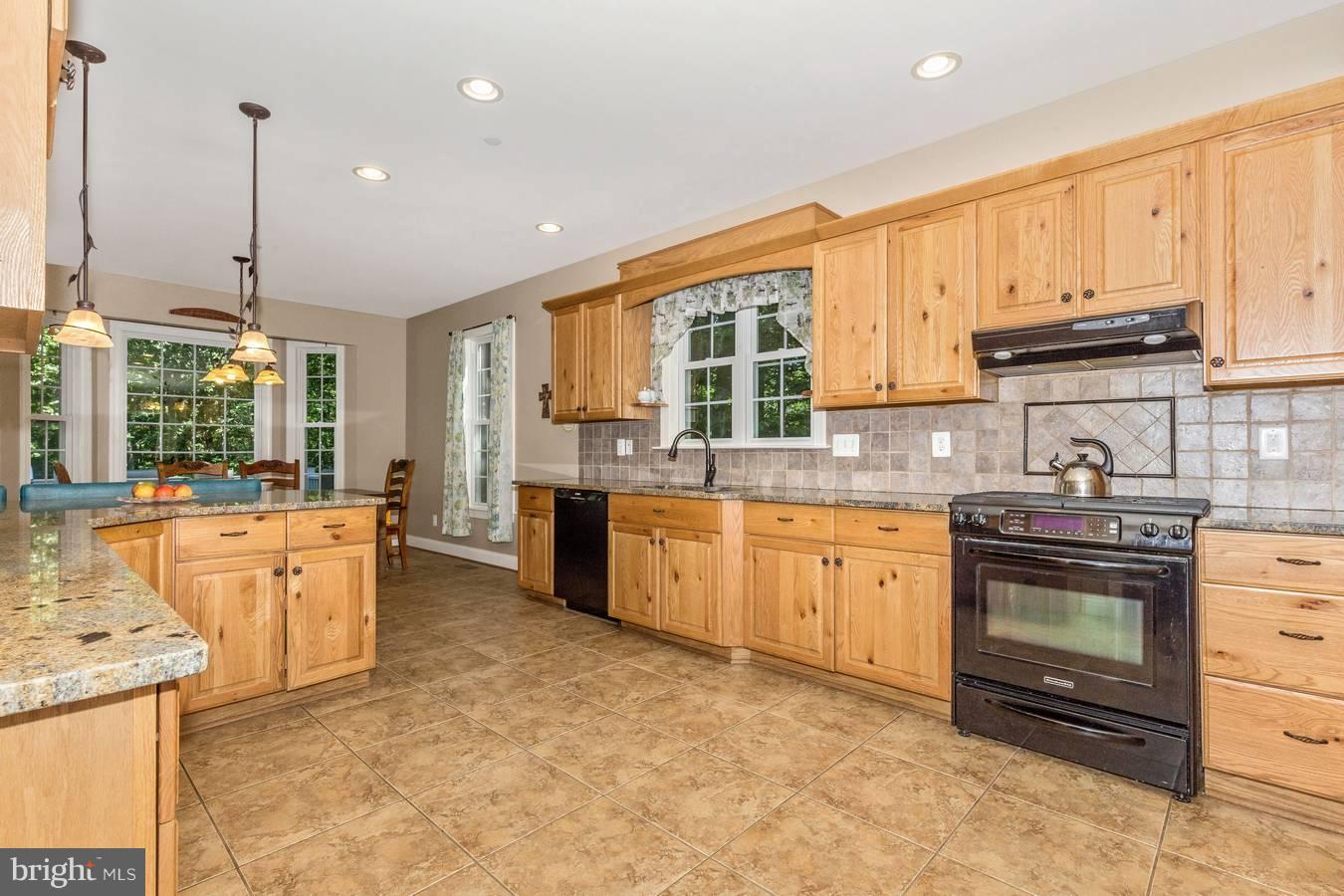 4033 Salem Bottom Road Westminster, MD 21157 - Photo 3 of 30 Gourmet Kitchen