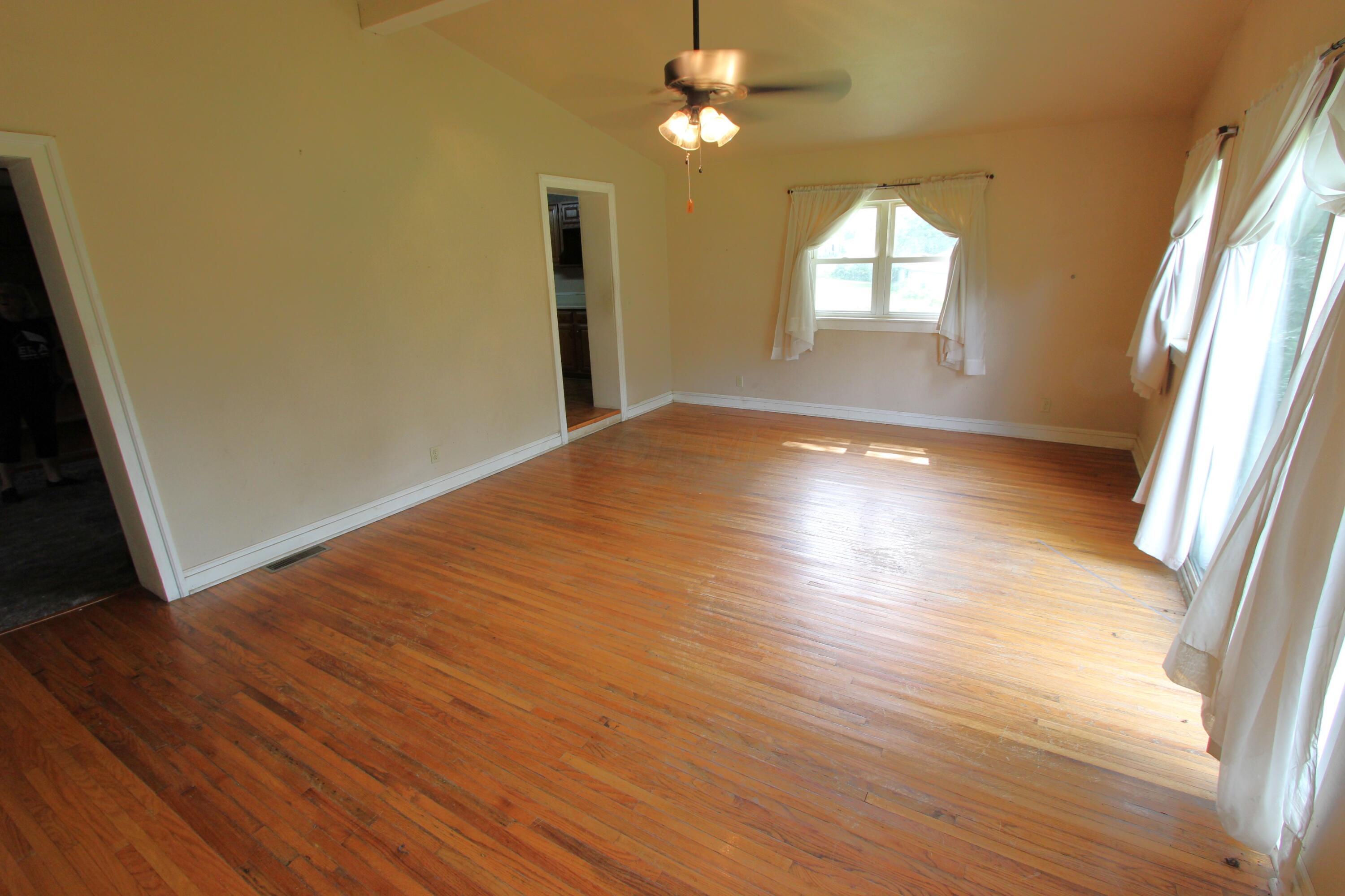 5502 Columbus Road Centerburg, OH 43011 - Photo 13 of 33 IMG_8198