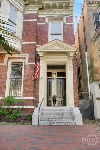 $1,800 | 103 East Jones Street, Unit 6, Savannah, GA 31401