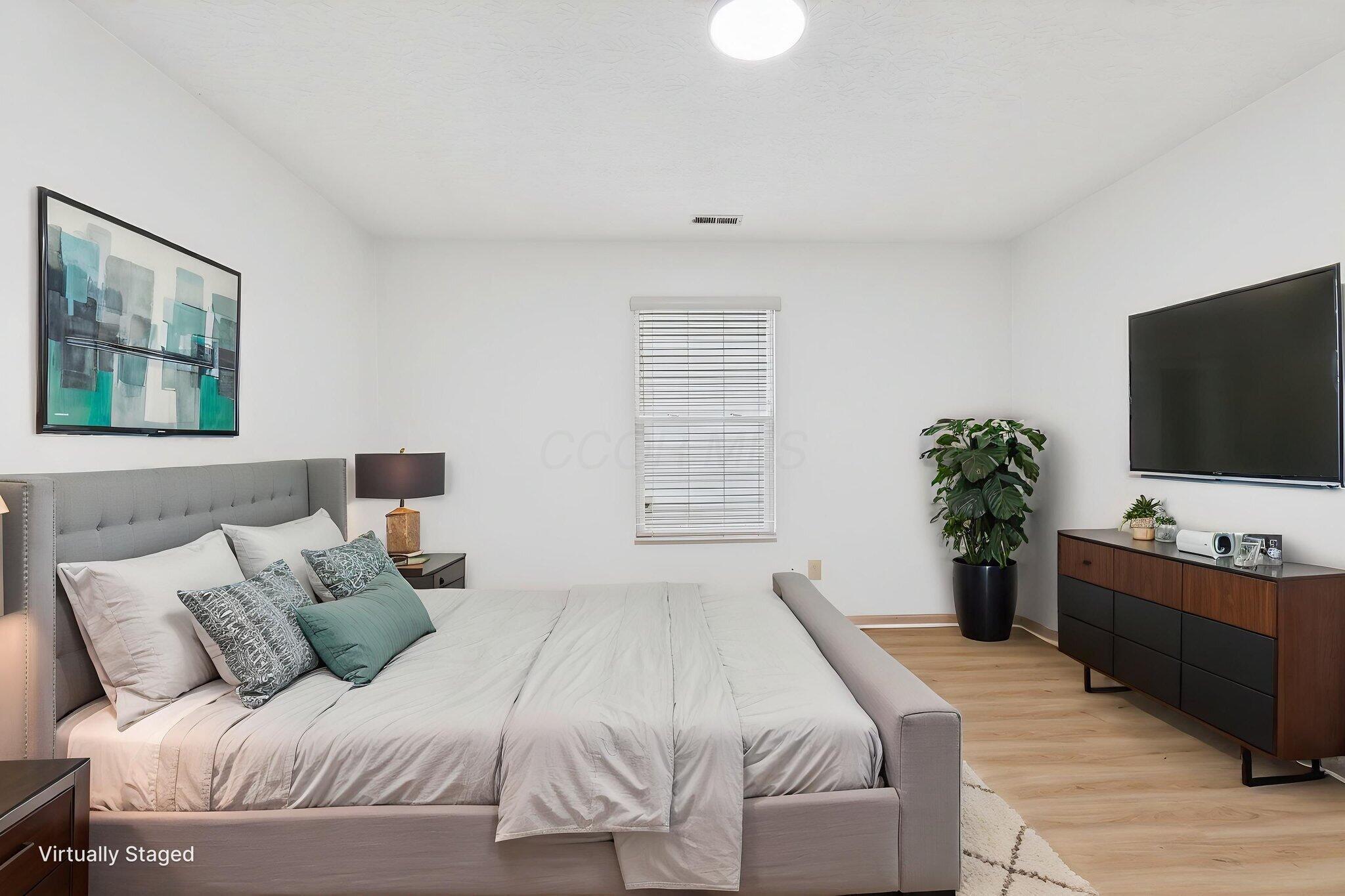 2064 Waymont Road Columbus, OH 43229 - Photo 26 of 31 2064 Waymont Rd (Interior)-23 virtually