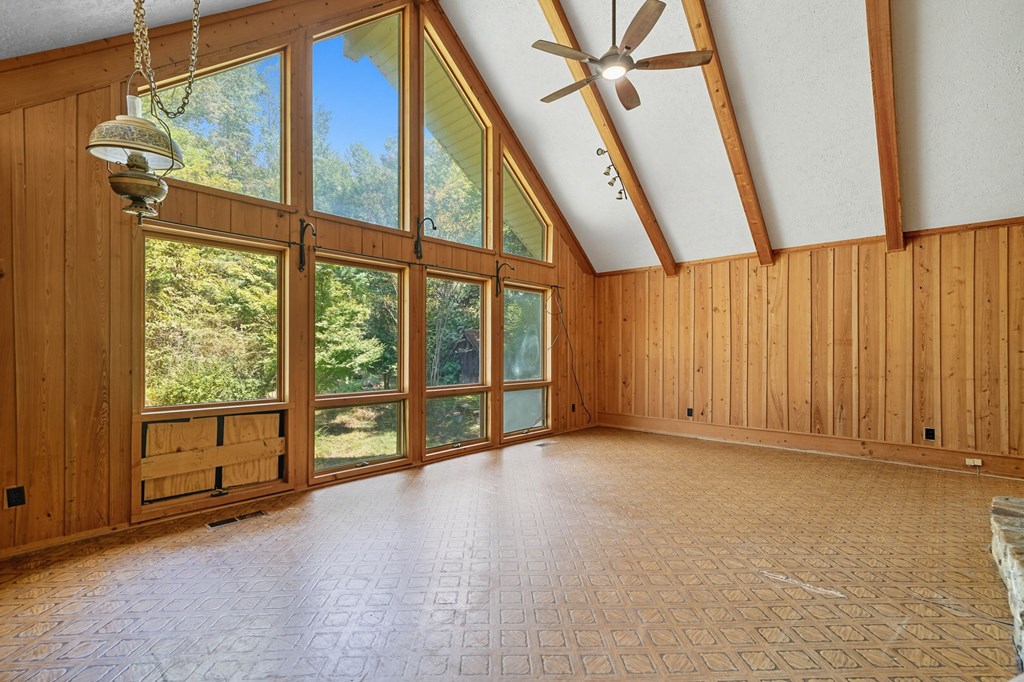 20 Sweetwater Trail Jasper, GA 30143 - Photo 12 of 46 an empty room with windows