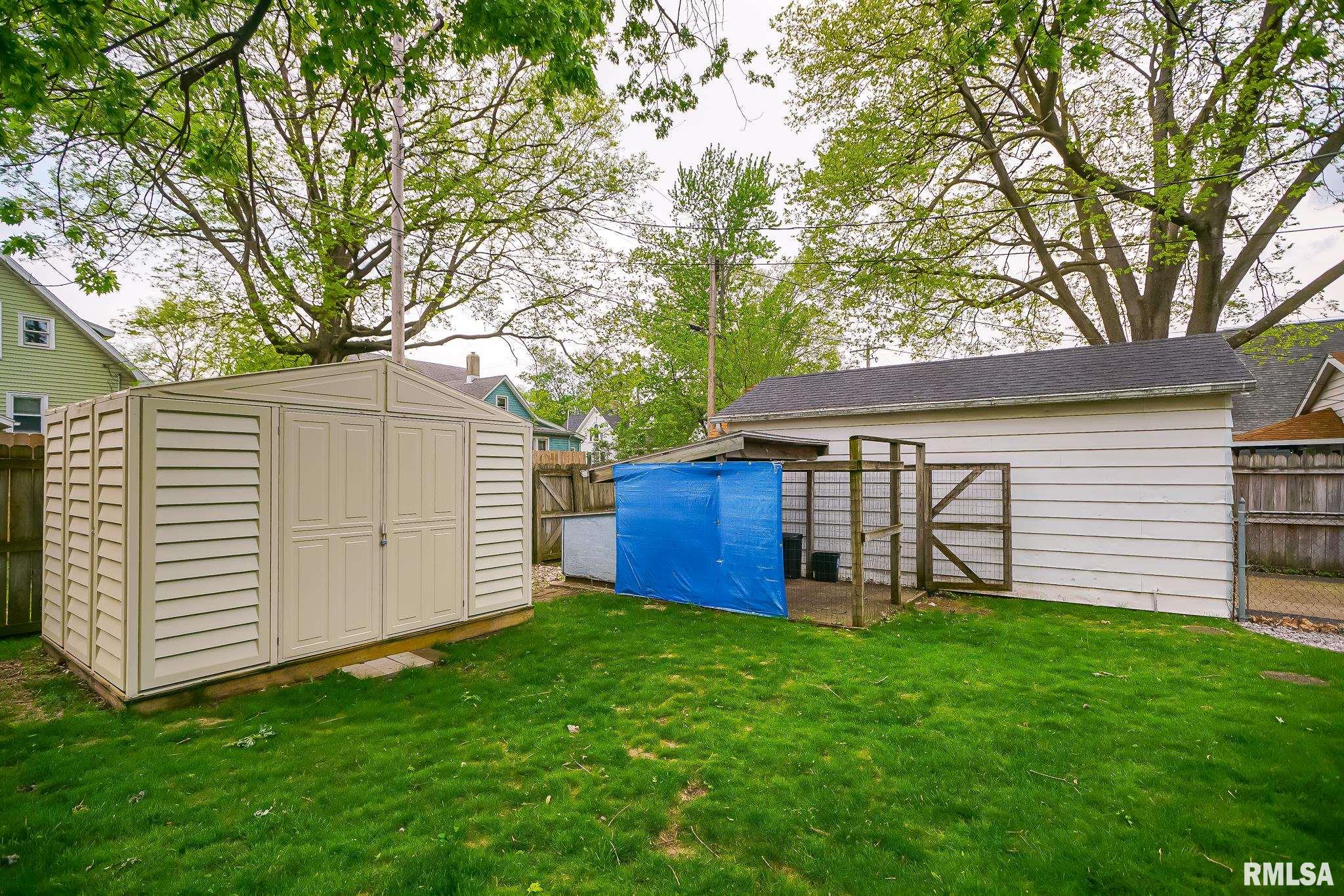 914 Henrietta Street Pekin, IL 61554 - Photo 9 of 61