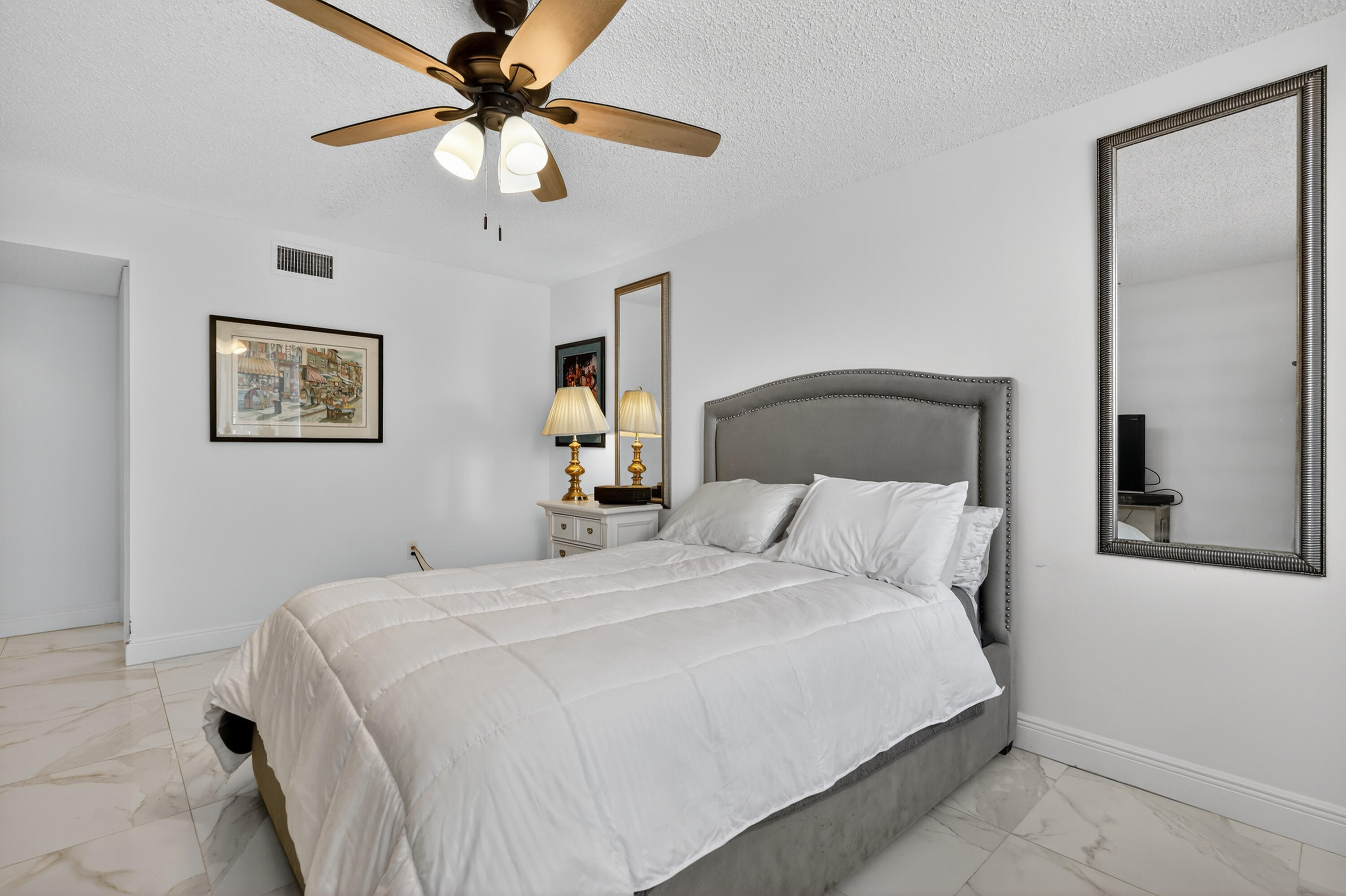 110 Half Moon Circle, Unit D2 Hypoluxo, FL 33462 - Photo 17 of 44 10-print-_82A1563