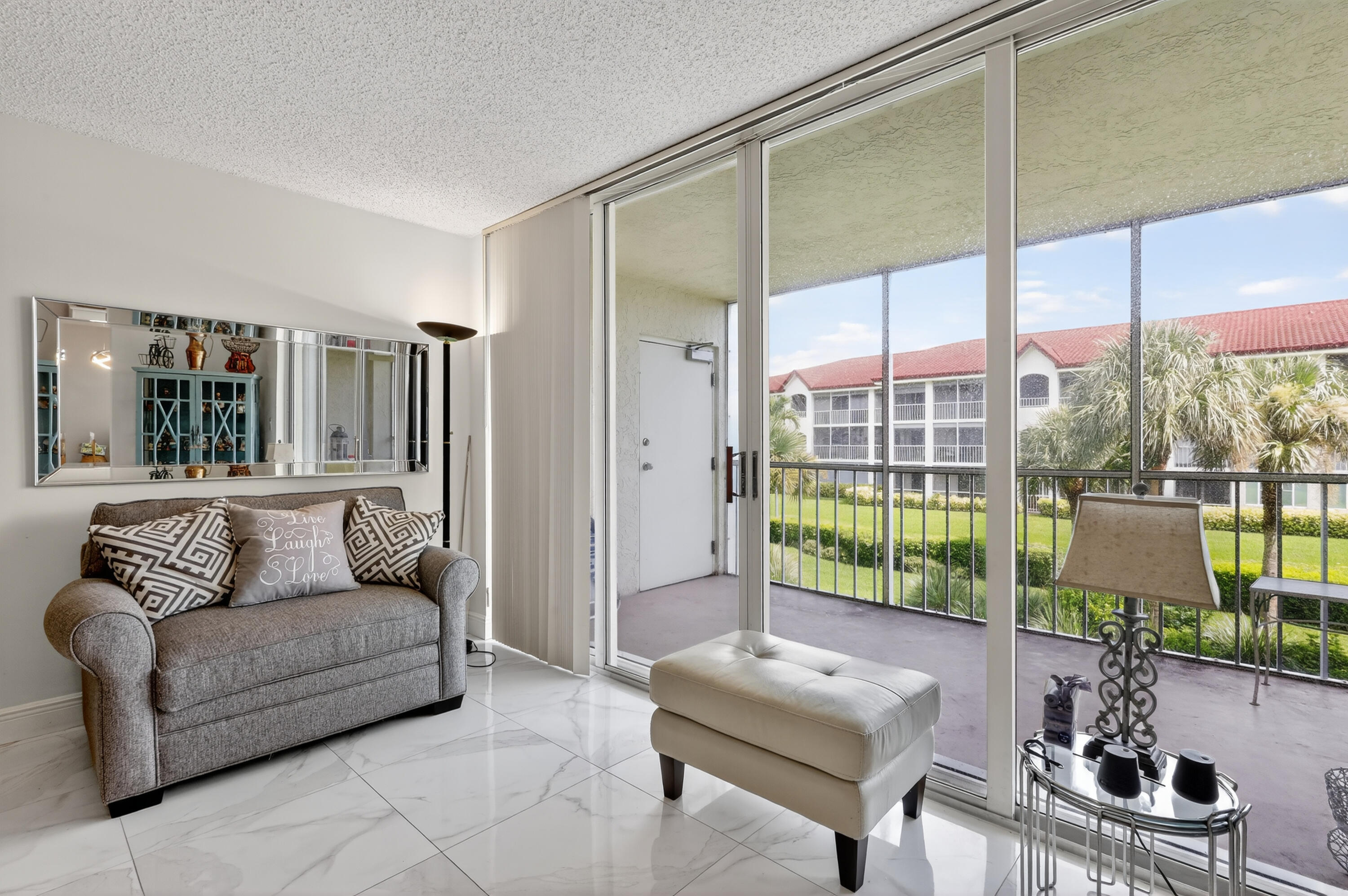 110 Half Moon Circle, Unit D2 Hypoluxo, FL 33462 - Photo 20 of 44 17-print-_82A1595