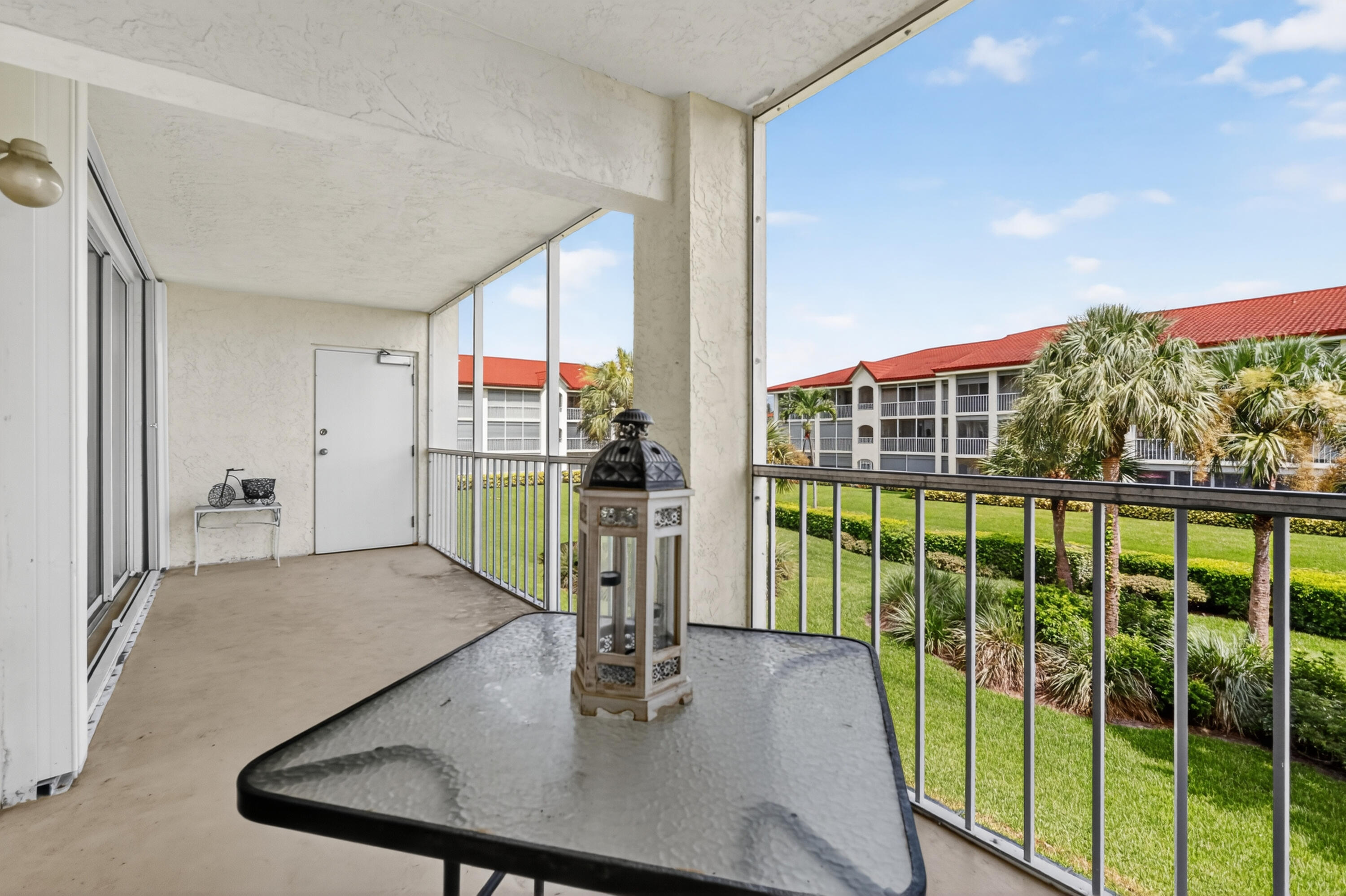110 Half Moon Circle, Unit D2 Hypoluxo, FL 33462 - Photo 26 of 44 27-print-_82A1665