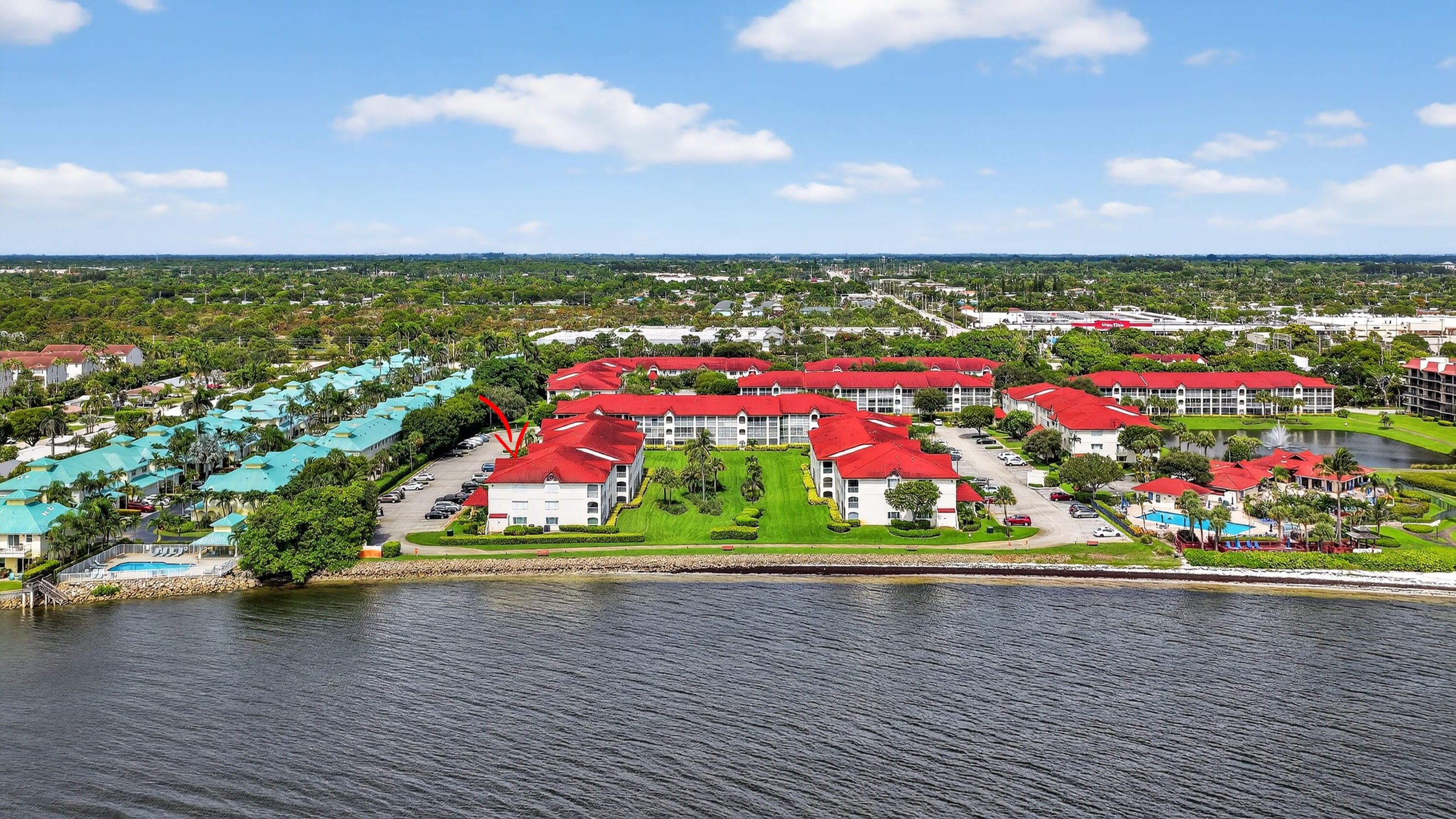 110 Half Moon Circle, Unit D2 Hypoluxo, FL 33462 - Photo 30 of 44 31-print-DJI_20250723111106_0192_D