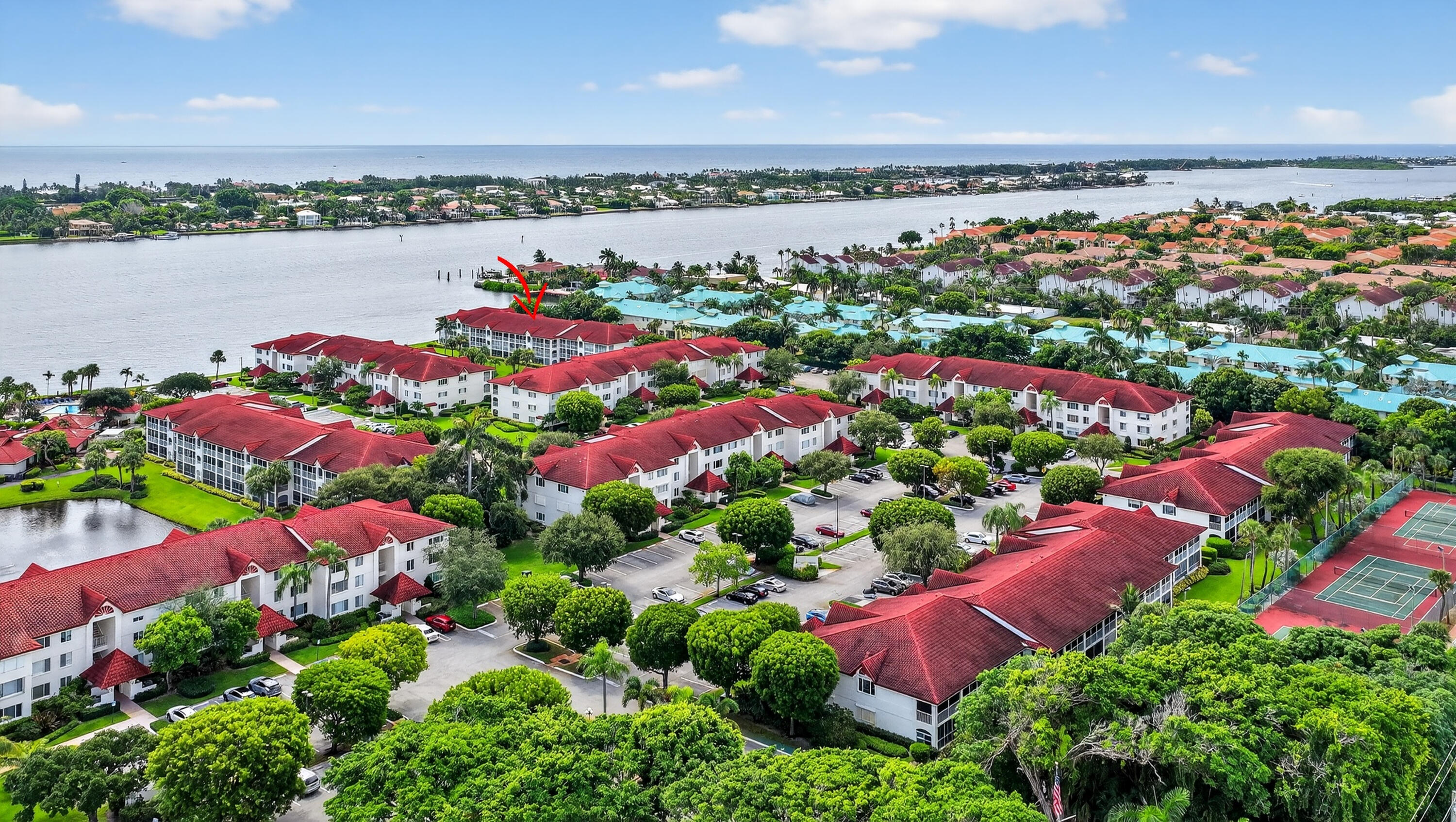 110 Half Moon Circle, Unit D2 Hypoluxo, FL 33462 - Photo 40 of 44 42-print-DJI_20250723111531_0248_D