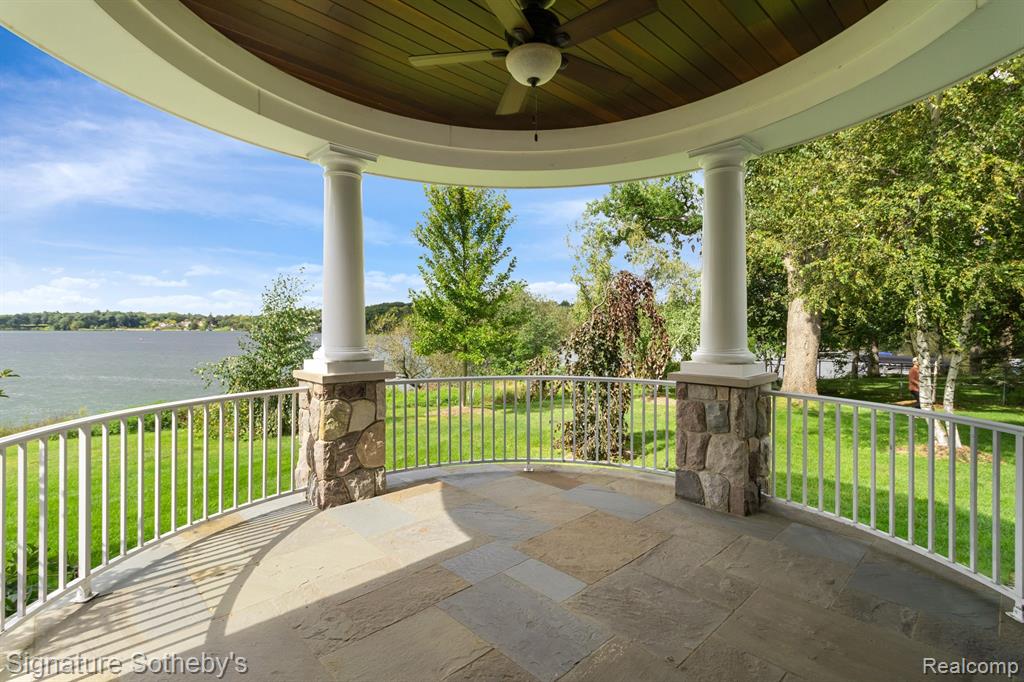 214 Gallogly Road Lake Angelus, MI 48326 - Photo 30 of 34