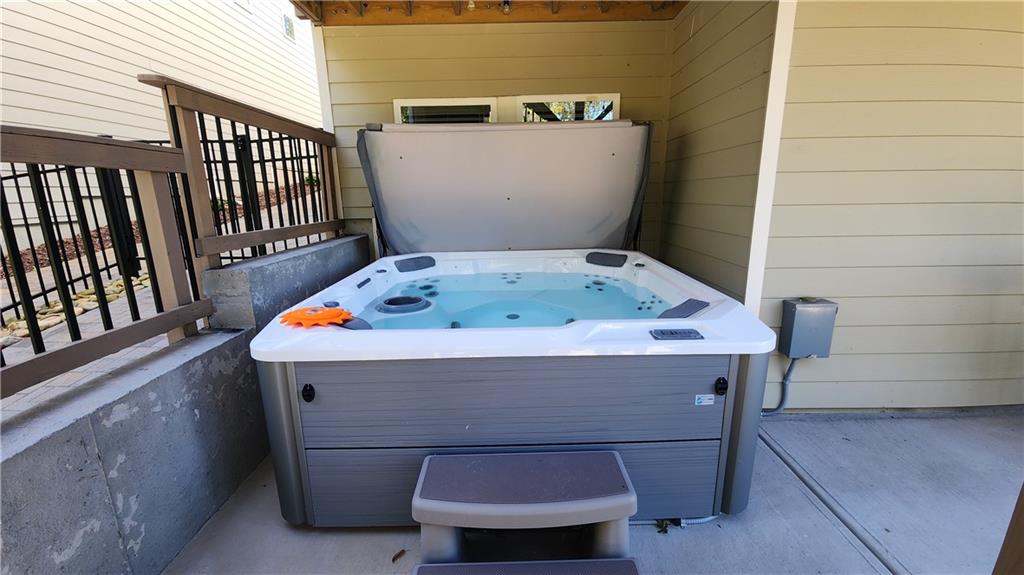5188 Watchmans Cove Gainesville, GA 30504 - Photo 63 of 90 a view of washer and dryer