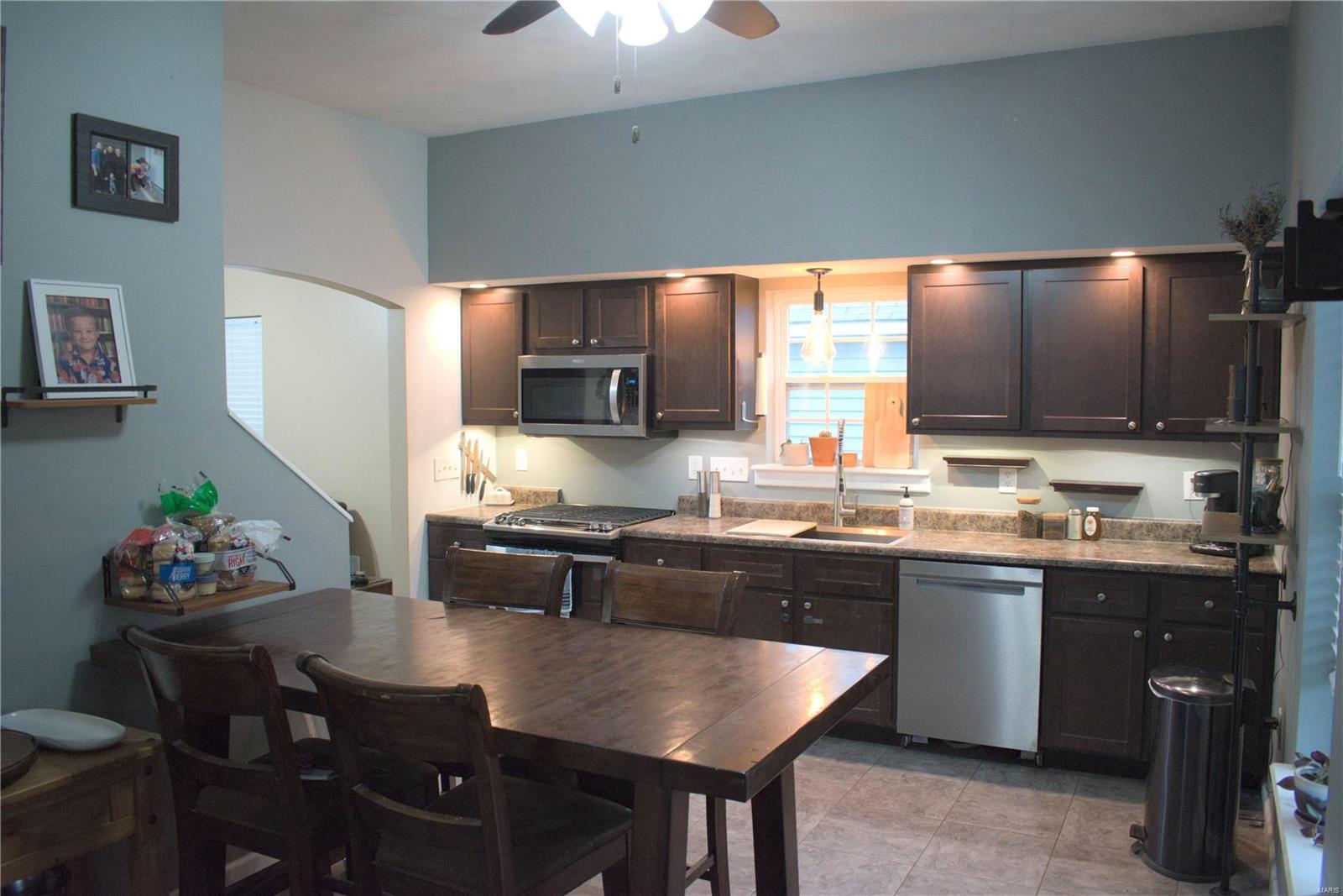 328 South Main Street Waterloo, IL 62298 - Photo 9 of 36