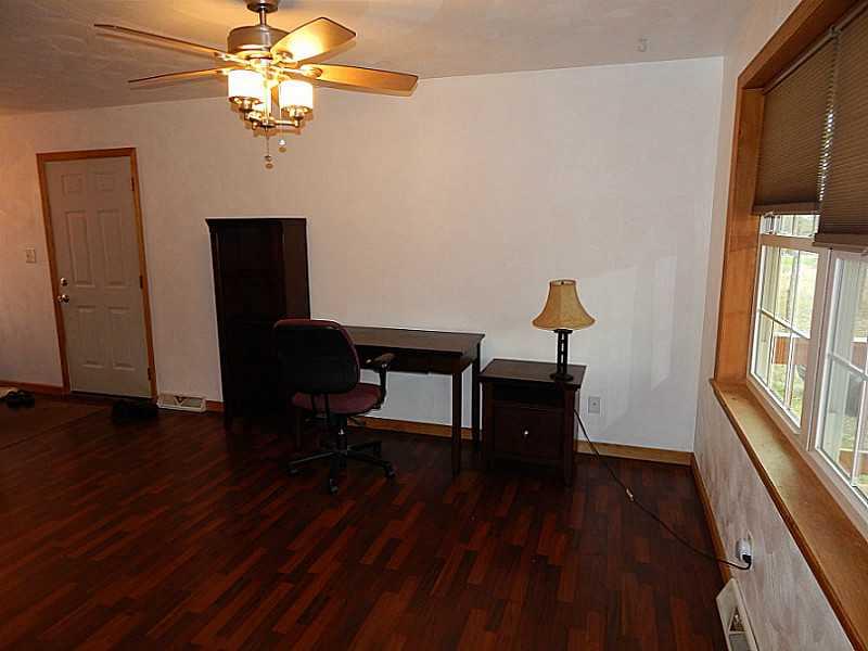 30 Shaffer School Road Ohiopyle, PA 15470 - Photo 11 of 25 Living Room.