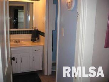 311 Ralph Street Cambria, IL 62918 - Photo 9 of 13 Gallery Image 9