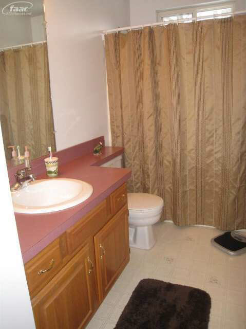 6474 East Potter Road Burton, MI 48509 - Photo 20 of 37 20390671-19.JPG