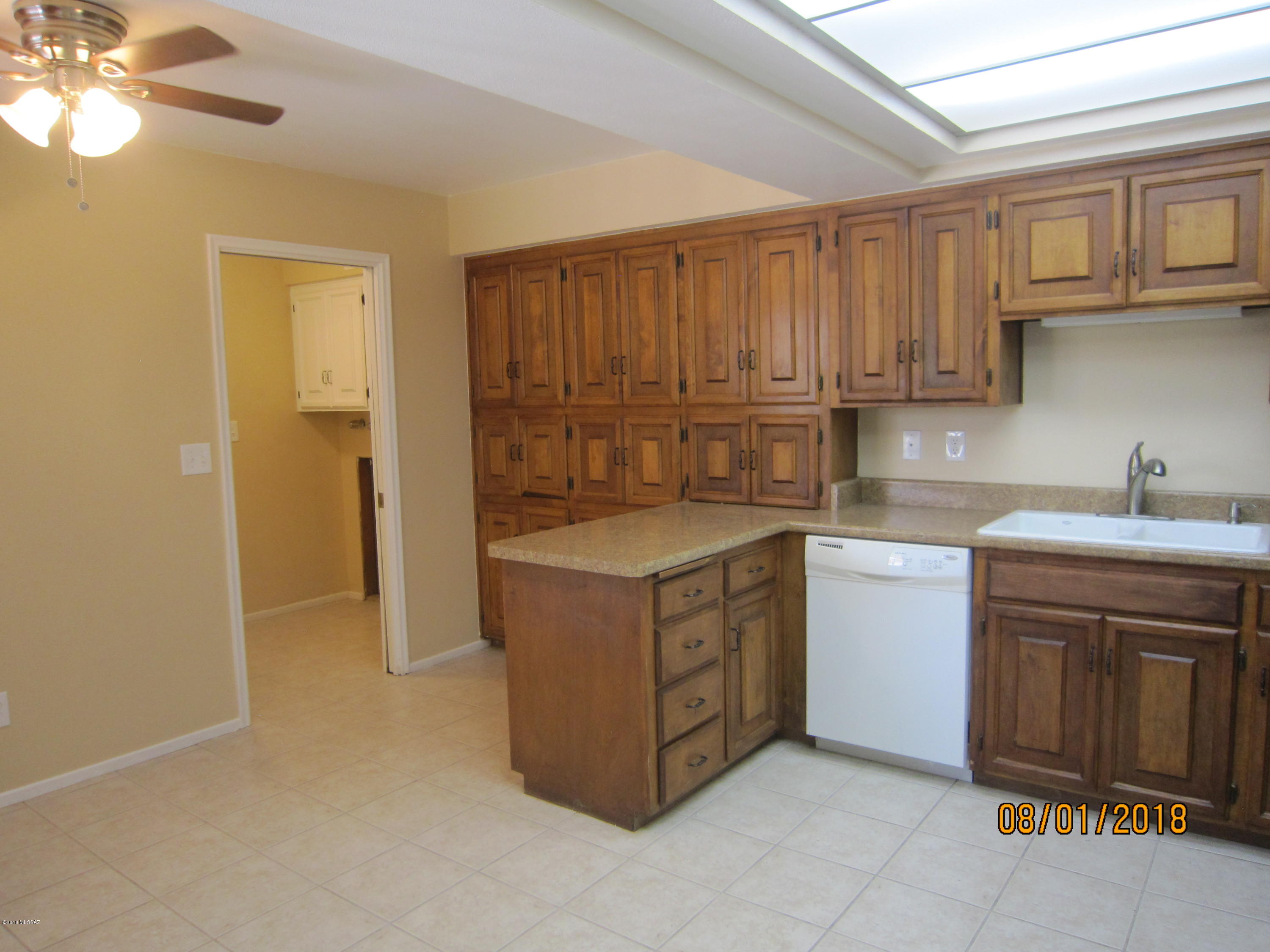 4263 North Limberlost Circle Tucson, AZ 85705 - Photo 8 of 21