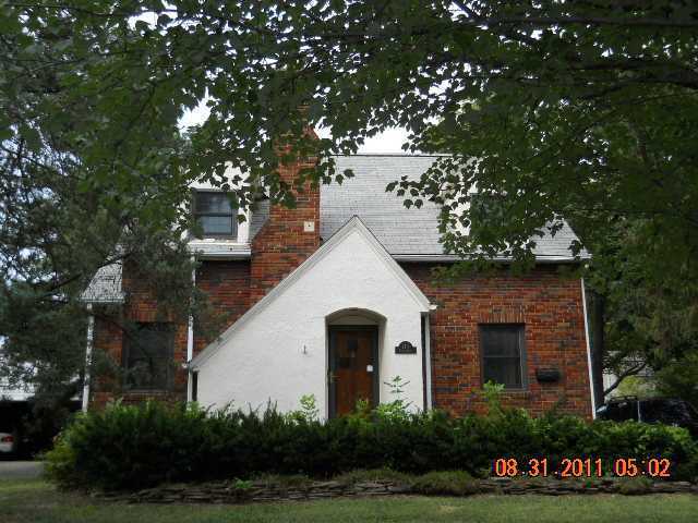 240 Fallis Road Columbus, OH 43214 - Photo 1 of 5 Gallery Image 1