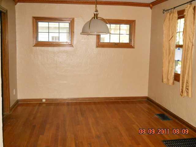 240 Fallis Road Columbus, OH 43214 - Photo 3 of 5 Gallery Image 3