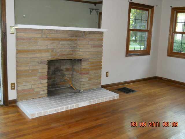 240 Fallis Road Columbus, OH 43214 - Photo 4 of 5 Gallery Image 4