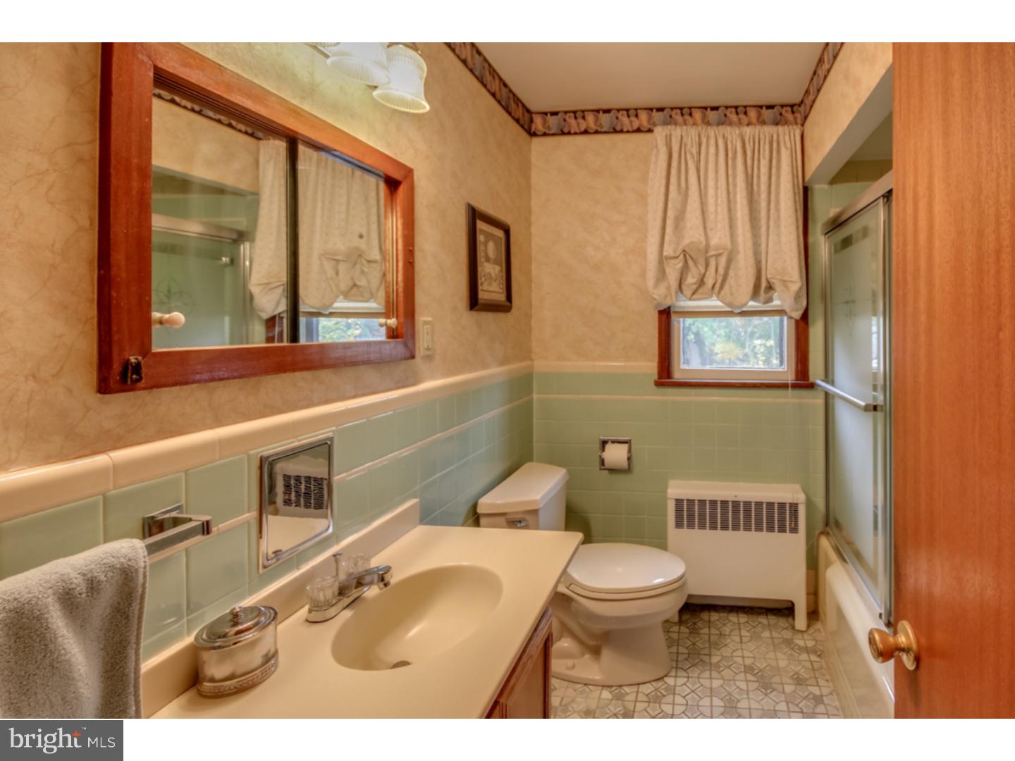 10815 Knights Road Philadelphia, PA 19154 - Photo 22 of 25