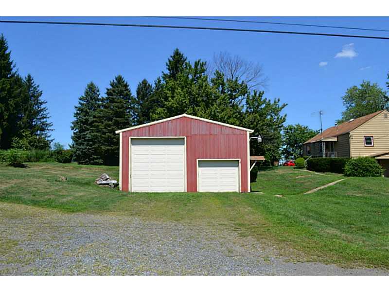 2527 Ridge Road Natrona Heights, PA 15065 - Photo 12 of 13 Parking Lot/Garage.