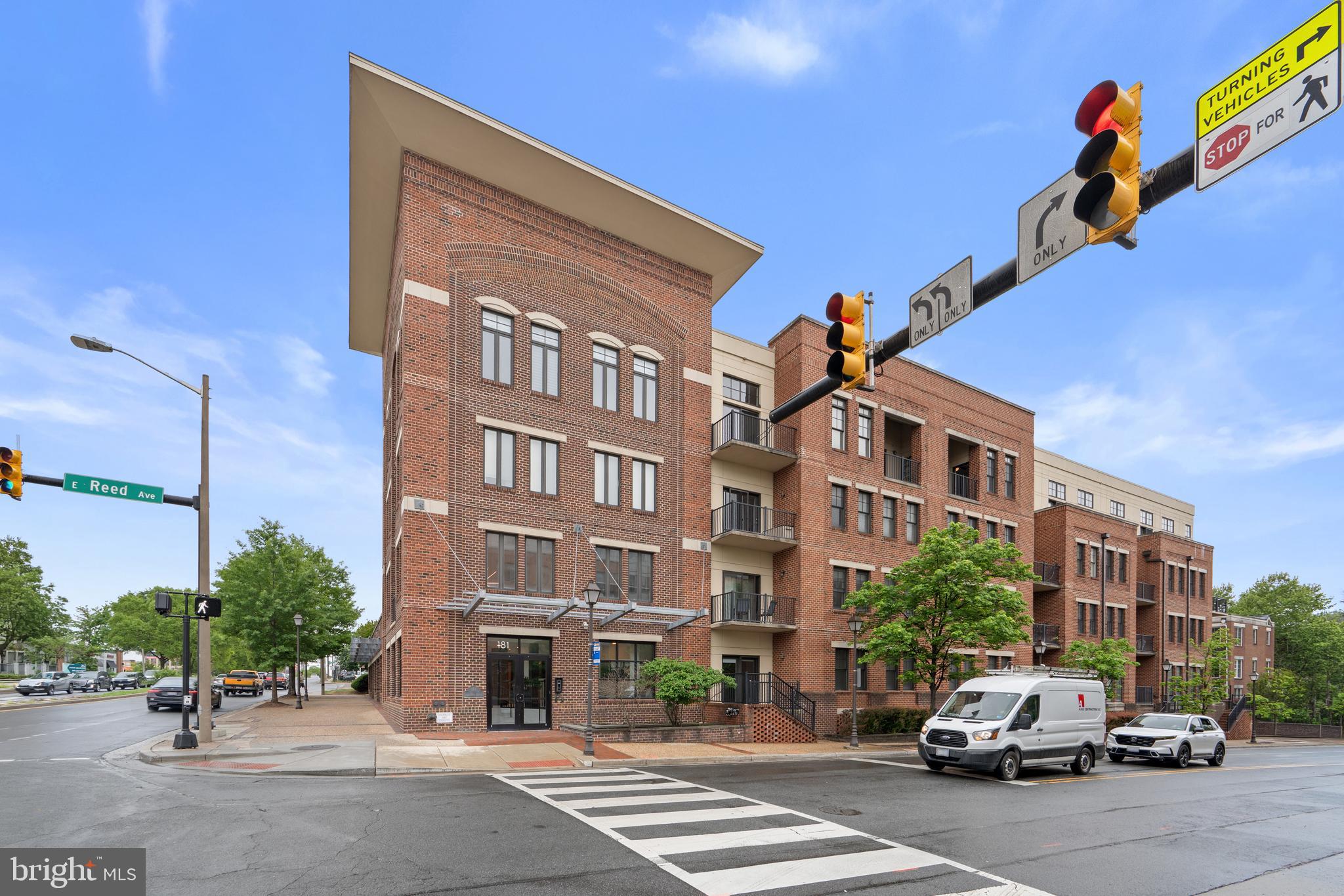 181 East Reed Avenue, Unit 412 Alexandria, VA 22305 - Photo 2 of 38